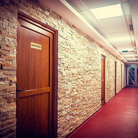 Perla Hotel Slănic-Moldova Eksteriør bilde